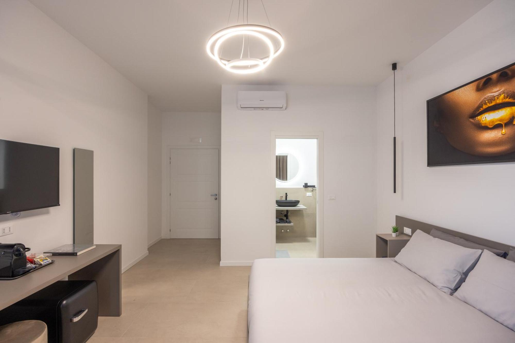 Luxury Station Suite Bologna Eksteriør bilde